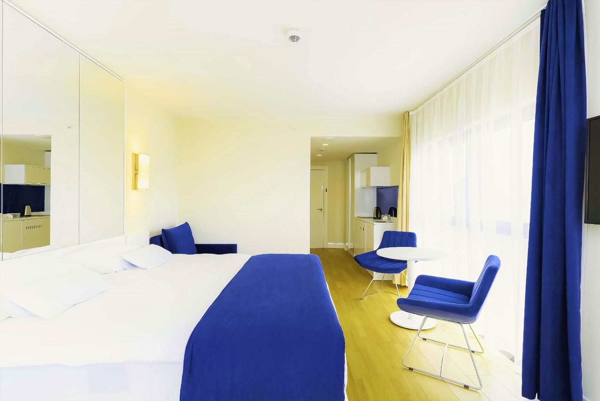 Luxury Beach Front Hotel Batumi Exterior foto