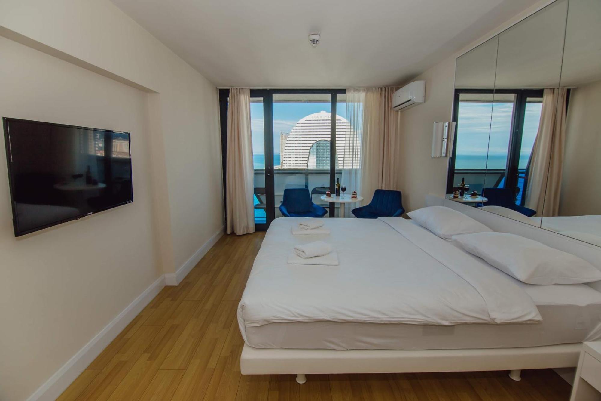 Luxury Beach Front Hotel Batumi Exterior foto