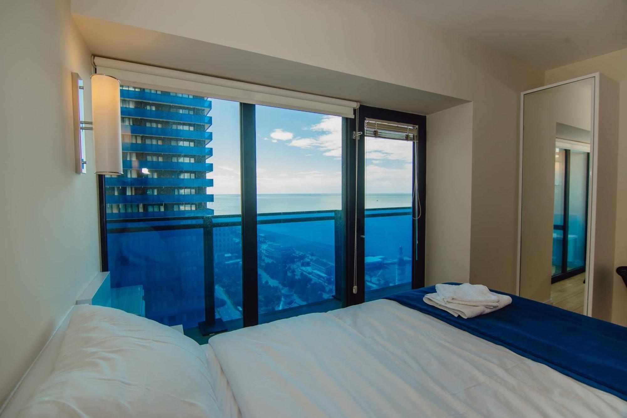 Luxury Beach Front Hotel Batumi Exterior foto