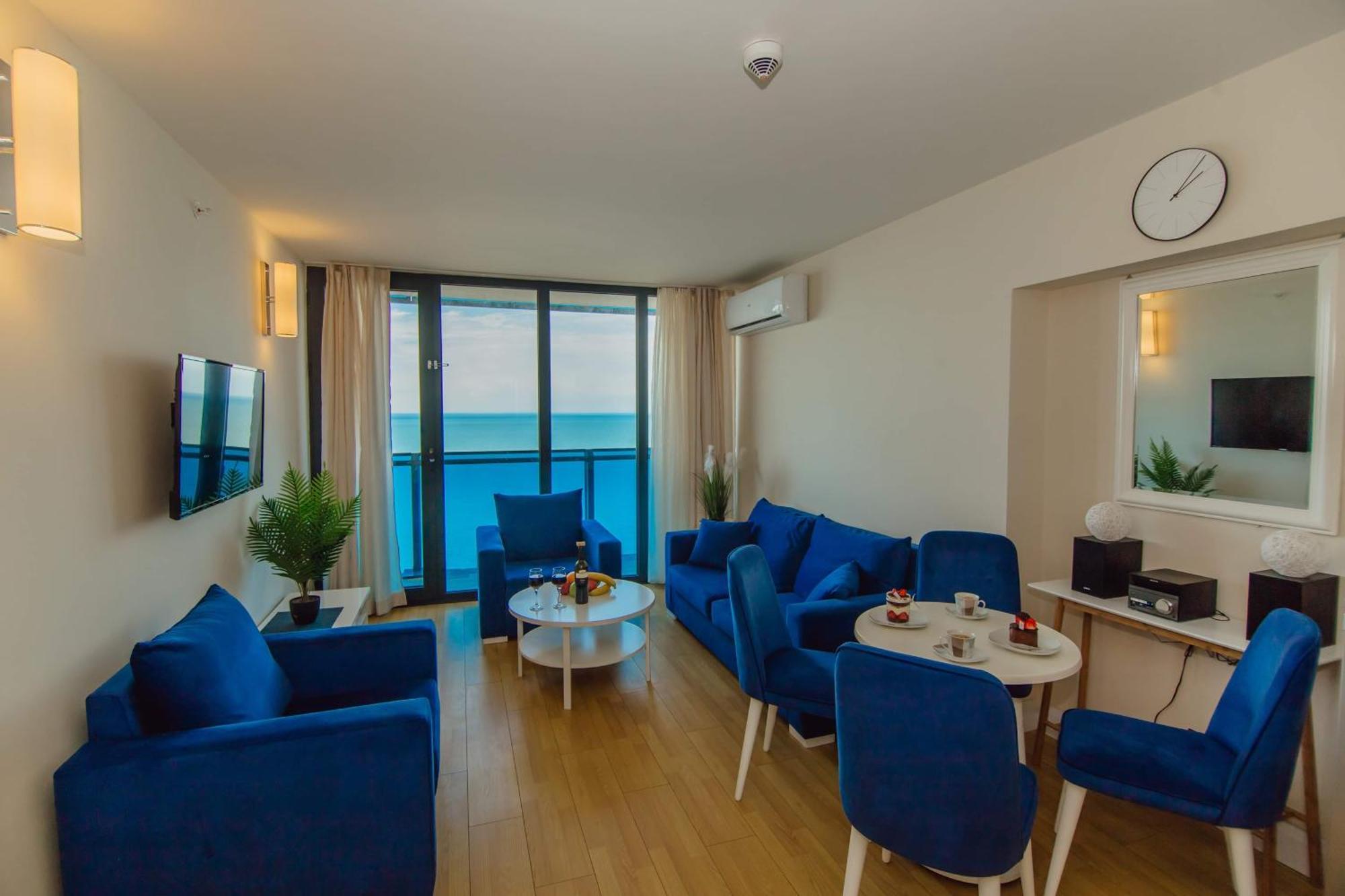 Luxury Beach Front Hotel Batumi Exterior foto