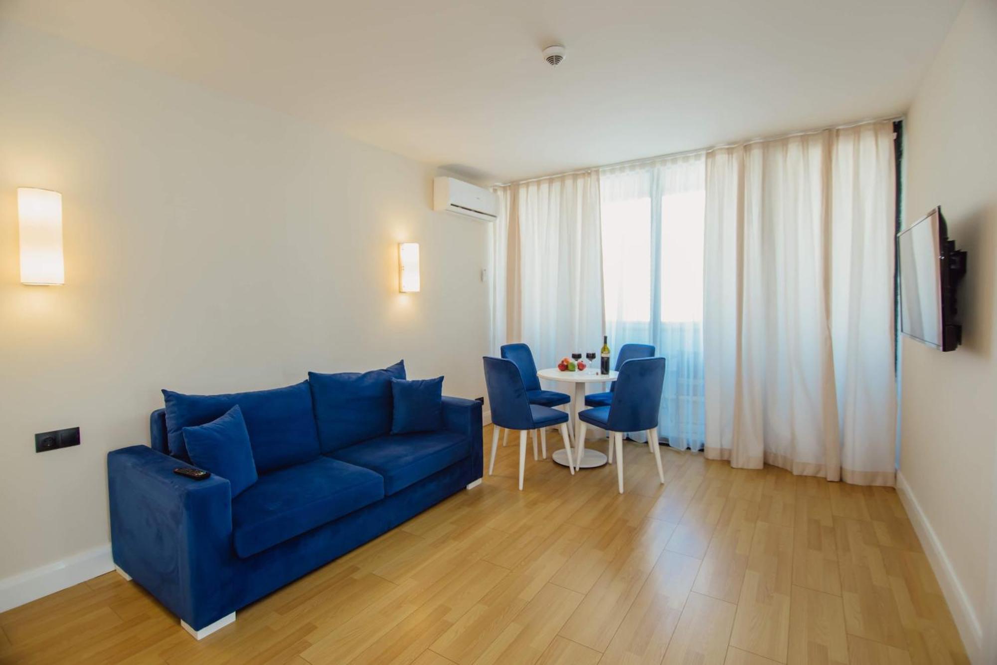 Luxury Beach Front Hotel Batumi Exterior foto